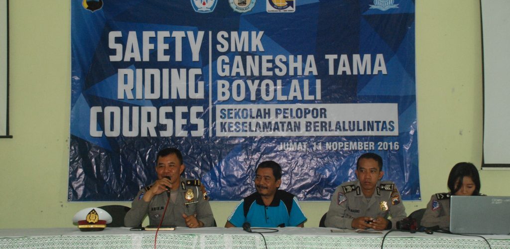 Safety Riding Courses SMK Ganesha Tama Boyolali