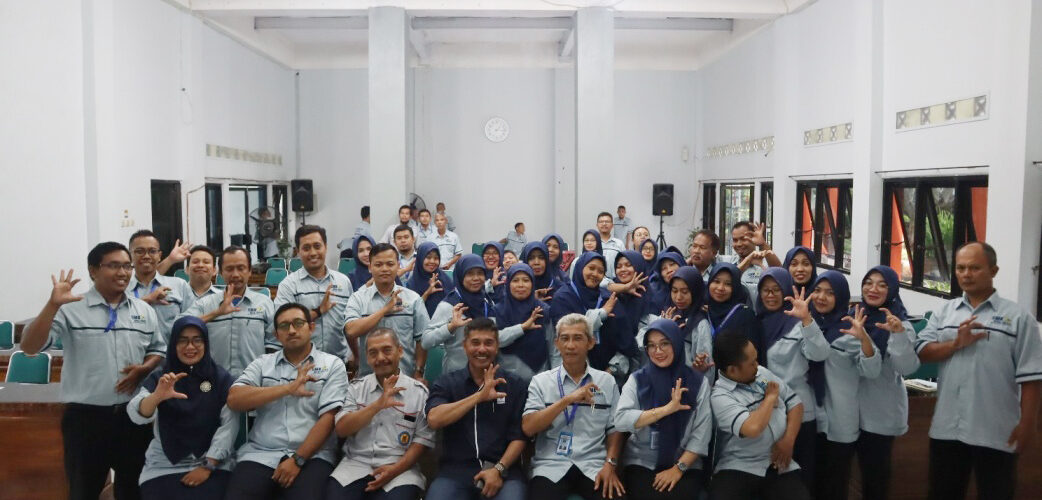 PBD (Pintar Bersama Daihatsu) “Penguatan Soft Skill bagi Tenaga Pendidik dan non Kependidikan dalam Rangka Persiapan Asesmen PBD, Program Keahlian Kendaraan Ringan Teknik Otomotif”