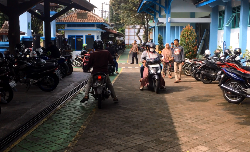 Pengambilan Kartu Penilaian Tengah Semester (PTS)  Kelas X-XI Semester Genap T.A 2022/2023