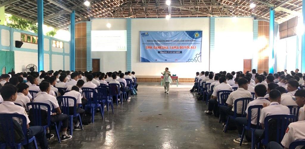 Hari Kedua Masa Pengenalan Lingkungan Sekolah di SMK Ganesha Tama Boyolali