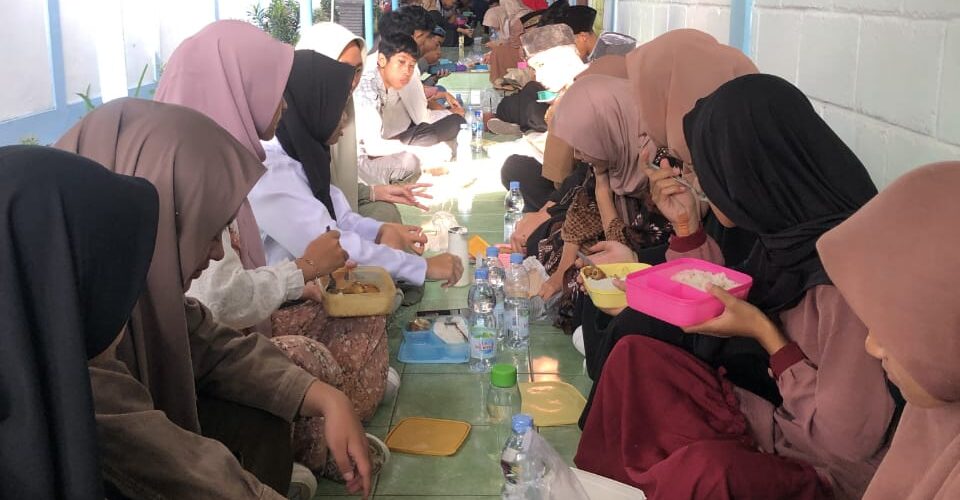 Jum’at SaBar “Hari Jum’at Sarapan Bareng…”