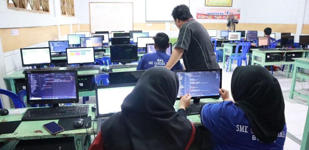 Uji Kompetensi Keahlian Program Pendidikan Teknik Komputer Program (RPL) Uji Kompetensi Keahlian Program Pendidikan Teknik Komputer Program (RPL)