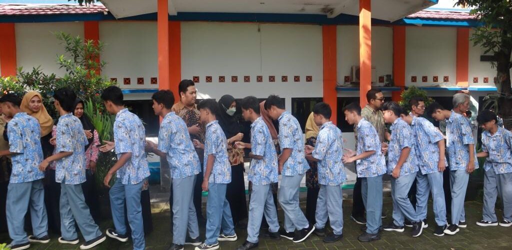 Halal Bi Halal Siswa-Siwsi SMK Ganesha Tama Boyolali Halal Bi Halal Siswa-Siwsi SMK Ganesha Tama Boyolali